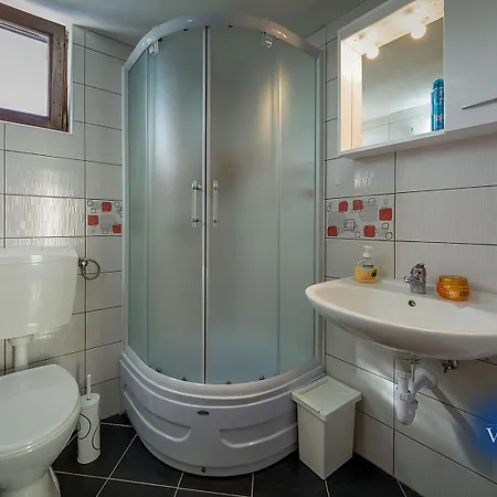 Pemita Apartment *