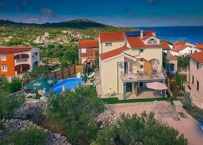 公寓 Pemita Ražanj